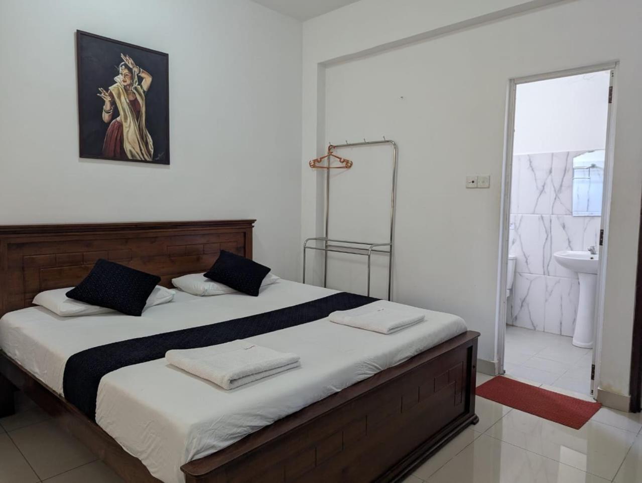 Reliance Hotel Boralesgamuwa Экстерьер фото