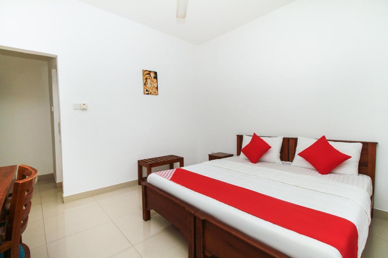 Reliance Hotel Boralesgamuwa Экстерьер фото