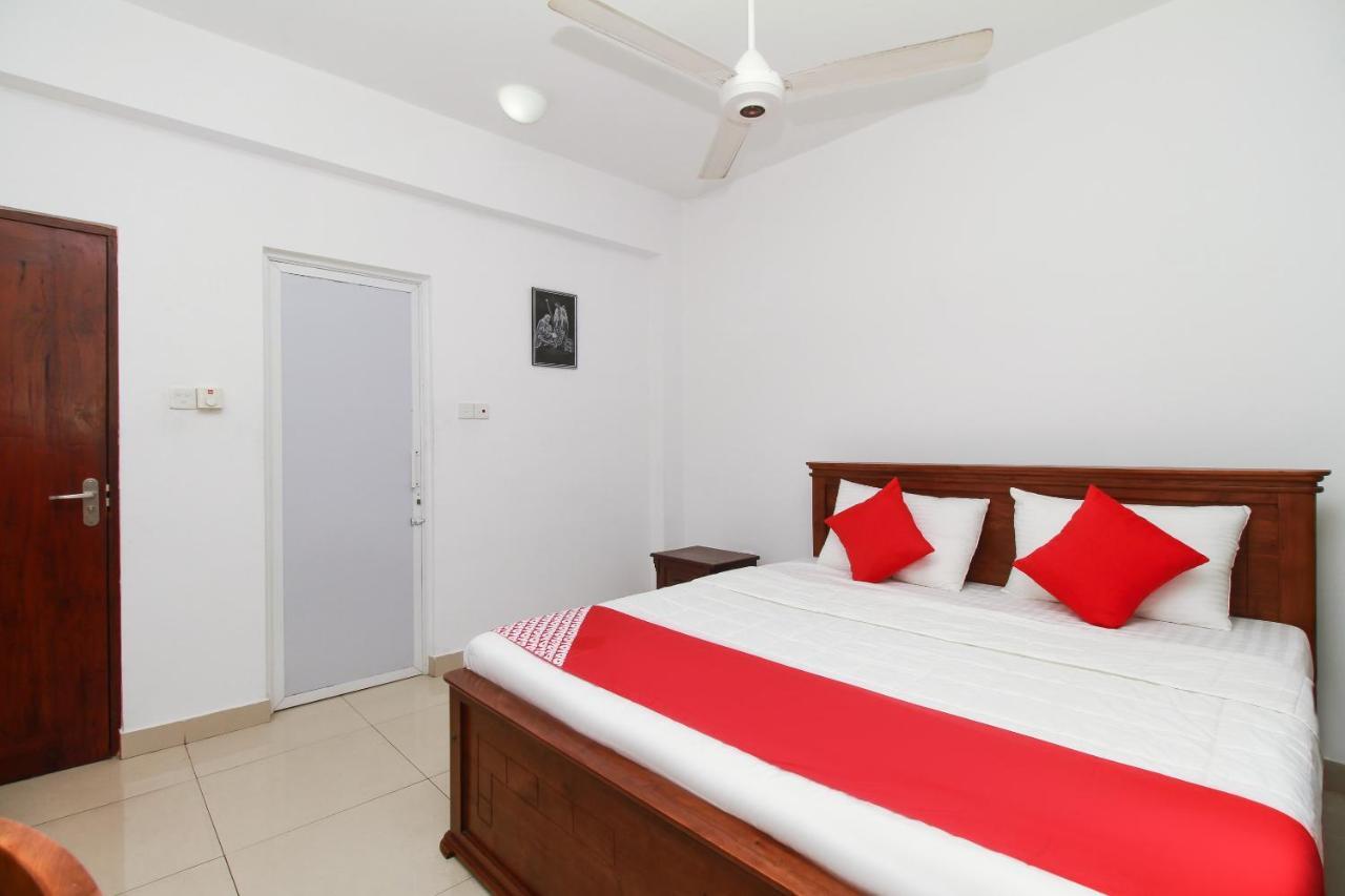 Reliance Hotel Boralesgamuwa Экстерьер фото