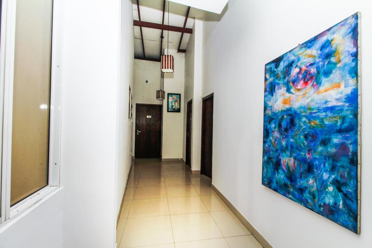 Reliance Hotel Boralesgamuwa Экстерьер фото